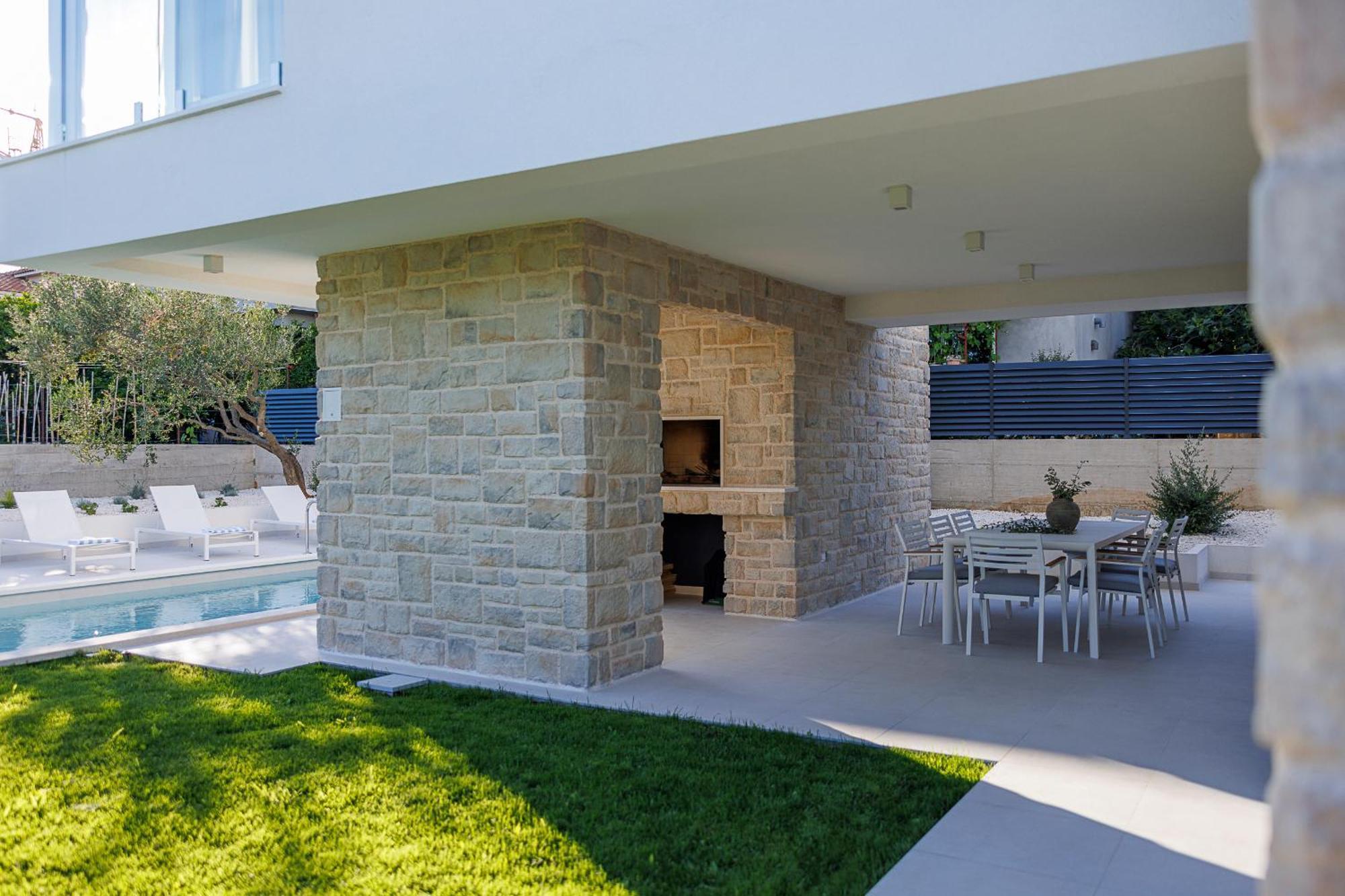 Olea - With Heated Pool, Sauna And Gym Villa